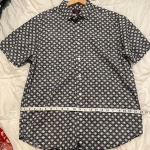 Untuckit short sleeve button up